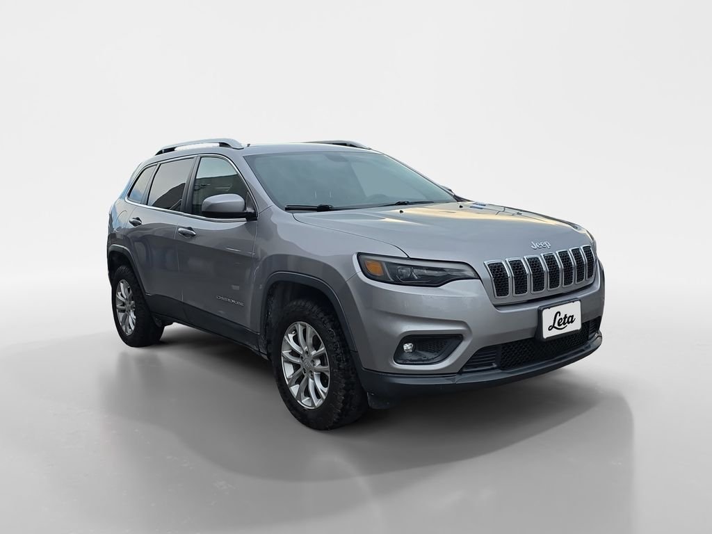 Used 2019 Billet Silver Metallic Jeep Latitude image 2
