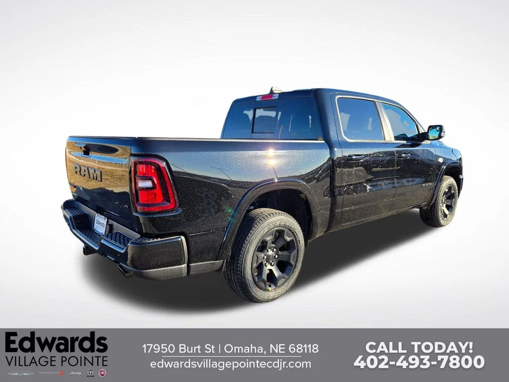 New 2026 Diamond Black Crystal Pearl-Coat Exterior Paint RAM Big Horn/Lone Star image 3