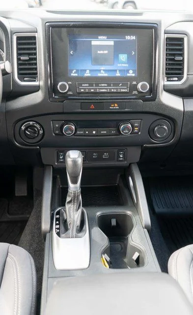 Used 2023 Green Nissan SV image 15