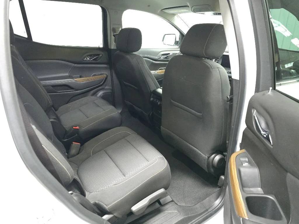 Used 2023 White GMC SLE image 17