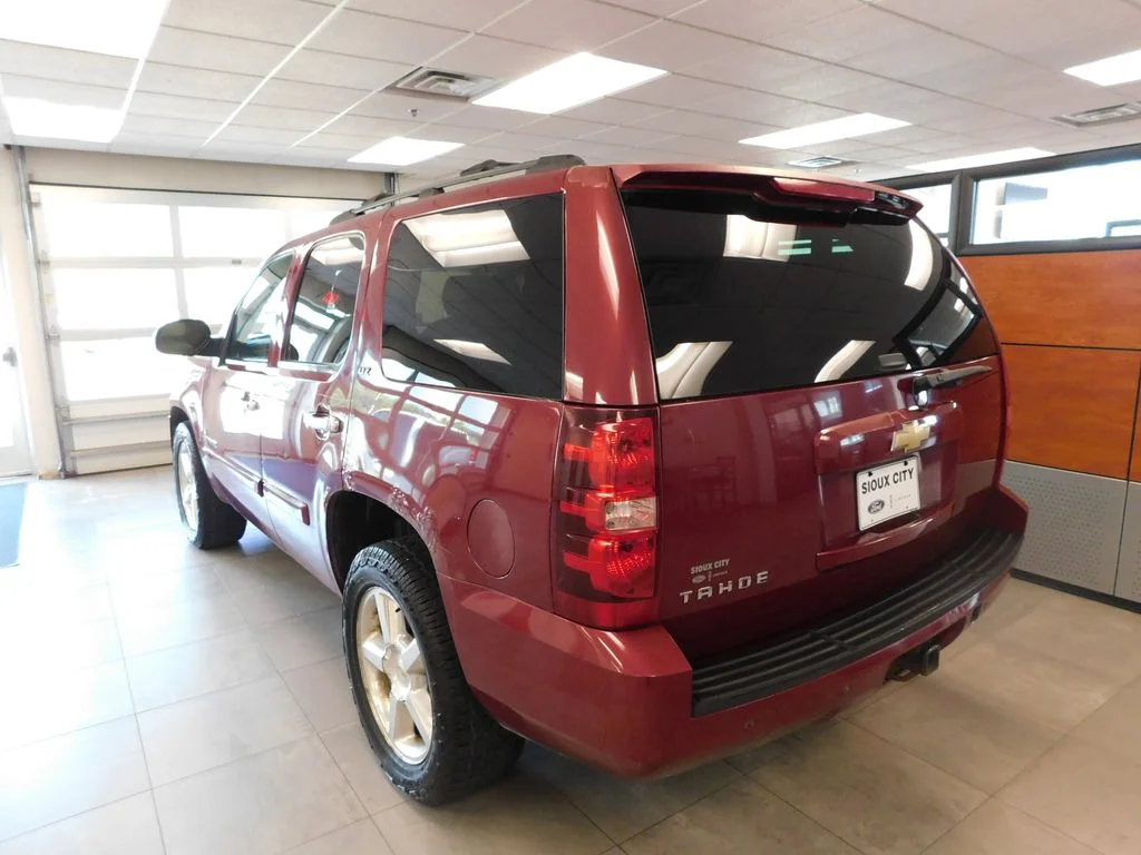 Used 2007 Sport Red Metallic Chevrolet LTZ image 6