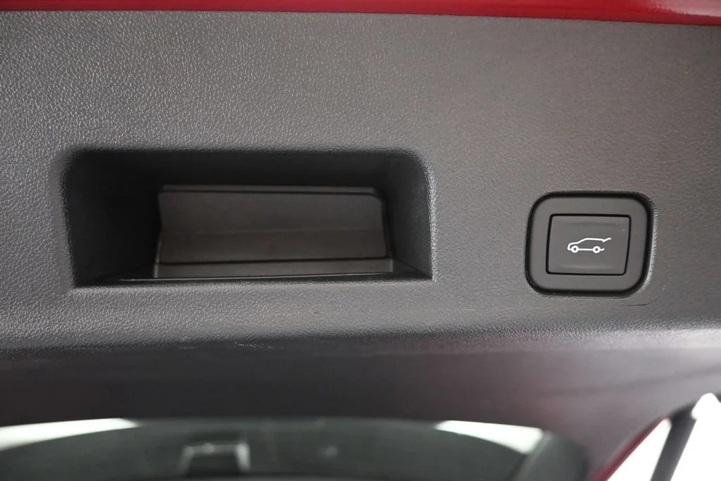 Used 2026 Red Chevrolet High Country image 12