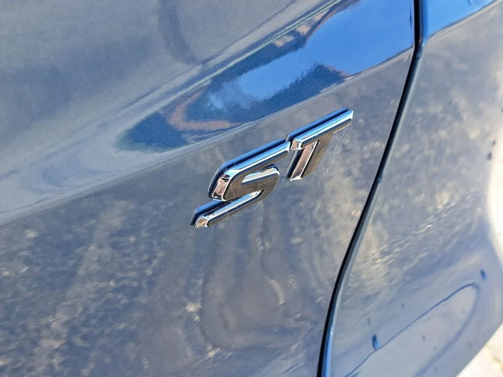 Used 2024 Ocean Blue Metallic Buick Sport Touring image 26