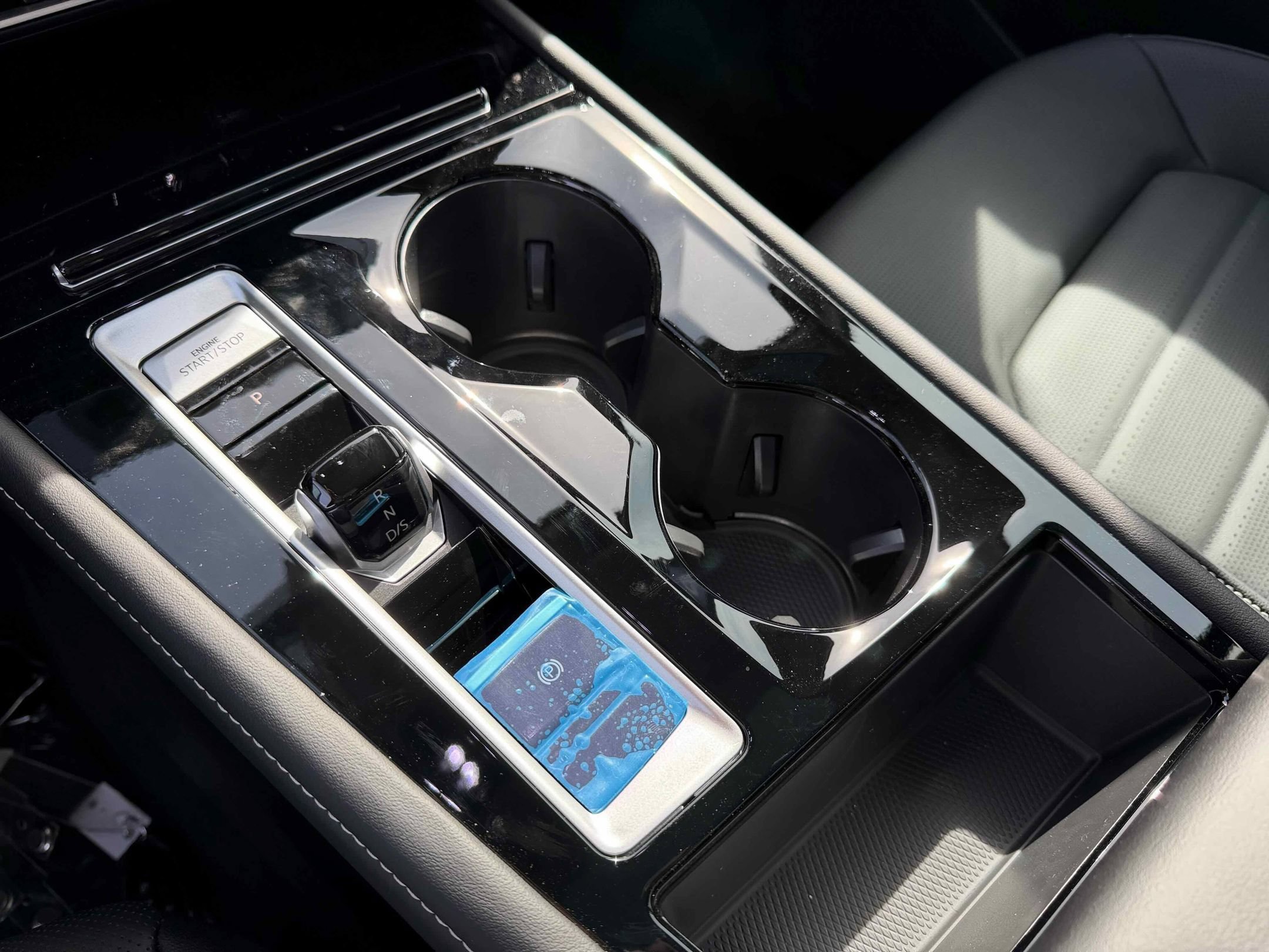 New 2026 Blue Volkswagen 2.0T SEL image 24