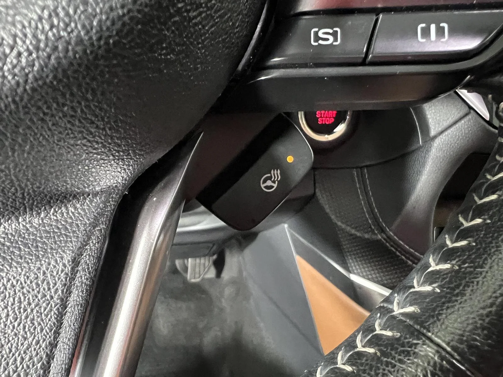 Used 2024 Crystal Black Silica Subaru Touring image 25
