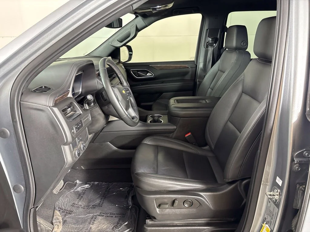 Used 2023 STERLING GRAY METALLIC Chevrolet LT image 35