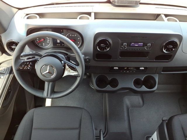 New 2026 Arctic White Mercedes-Benz Worker image 4