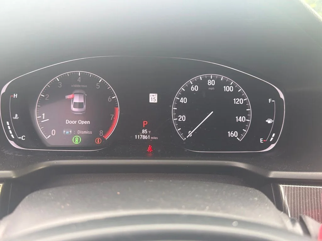Used 2019  Honda Sport image 3