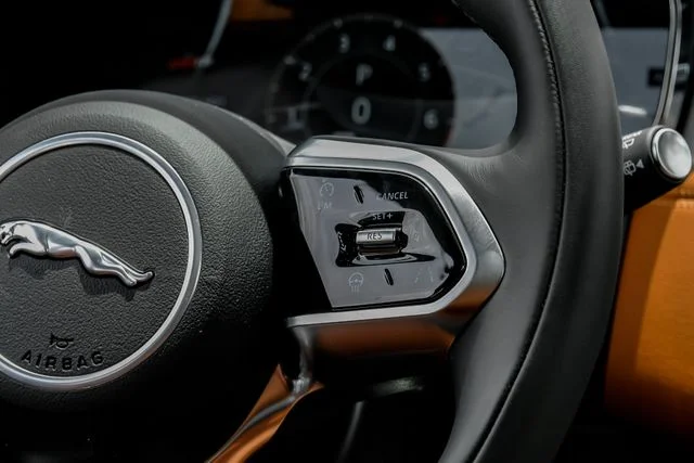 2026 Jaguar F-Pace R-Dynamic S - Photo 20