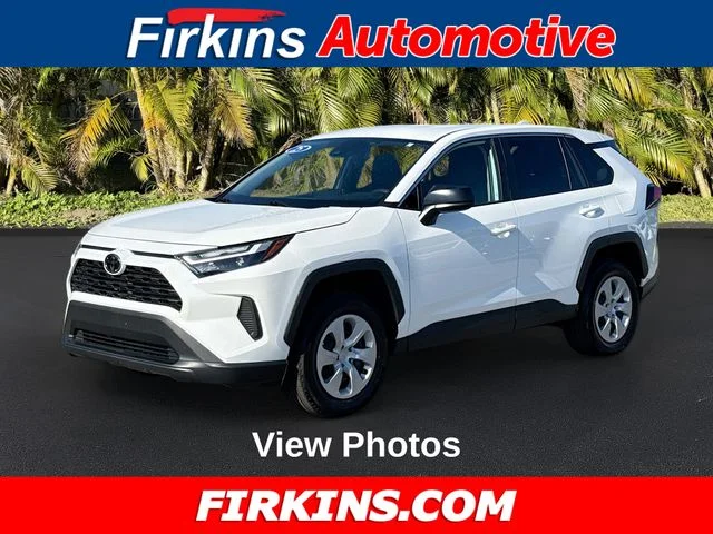2025 Toyota RAV4 LE