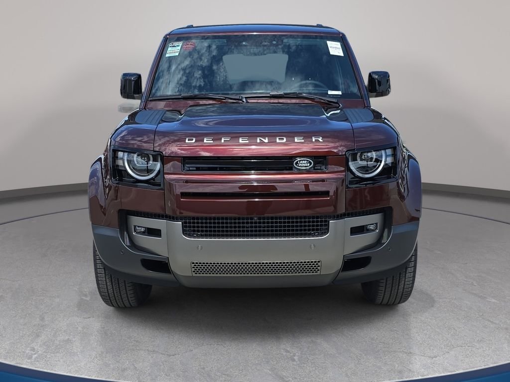 New 2026 Sedona Red Land Rover S image 2