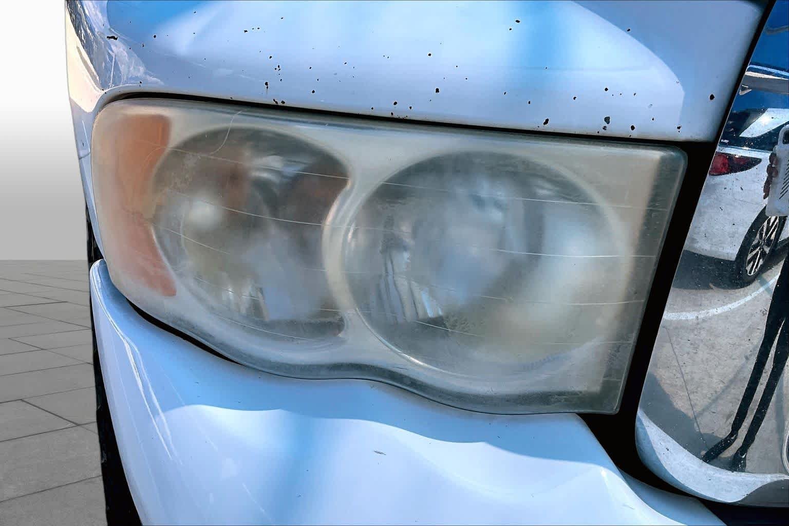 Used 2003 Bright White Dodge SLT image 24