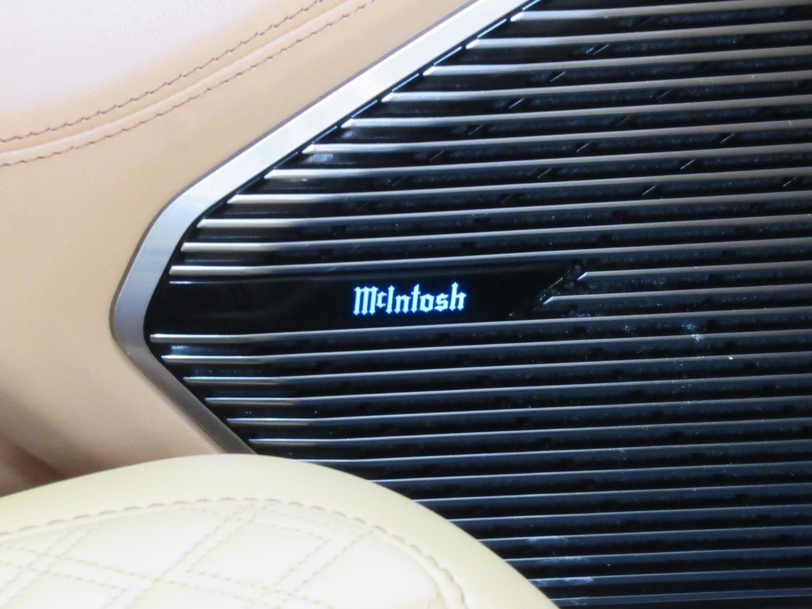 Used 2023 White Jeep Summit image 39
