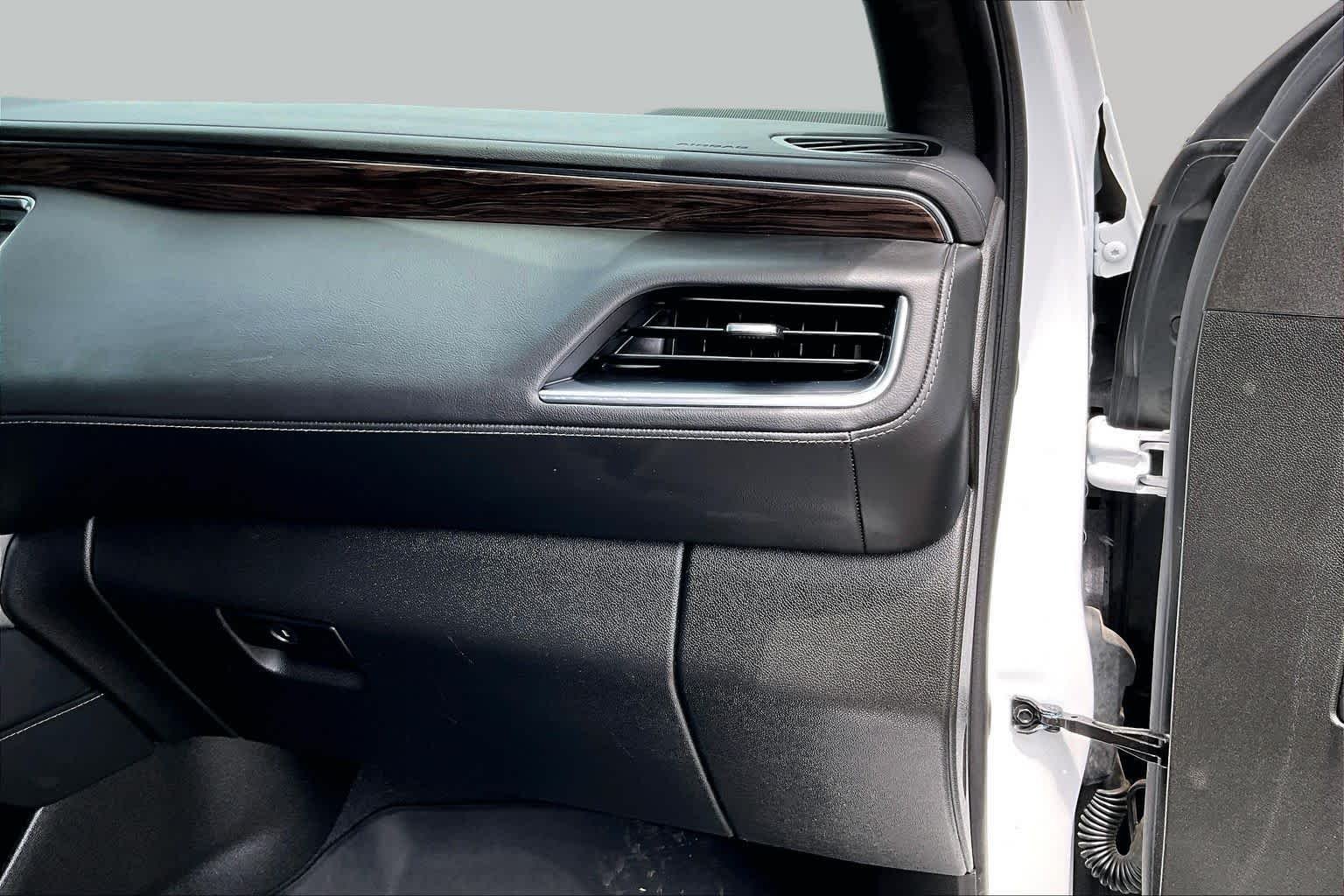 Used 2022 Summit White Chevrolet Z71 image 19