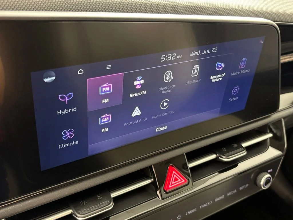 New 2026 Snow White Pearl Kia EX image 31