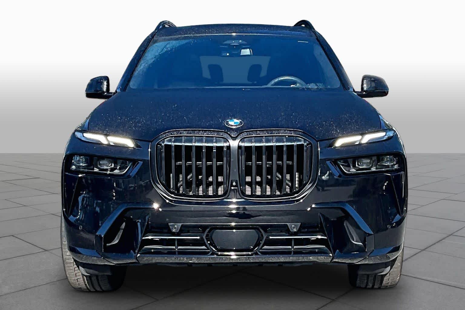 Used 2025 Black Sapphire Metallic BMW xDrive40i image 4