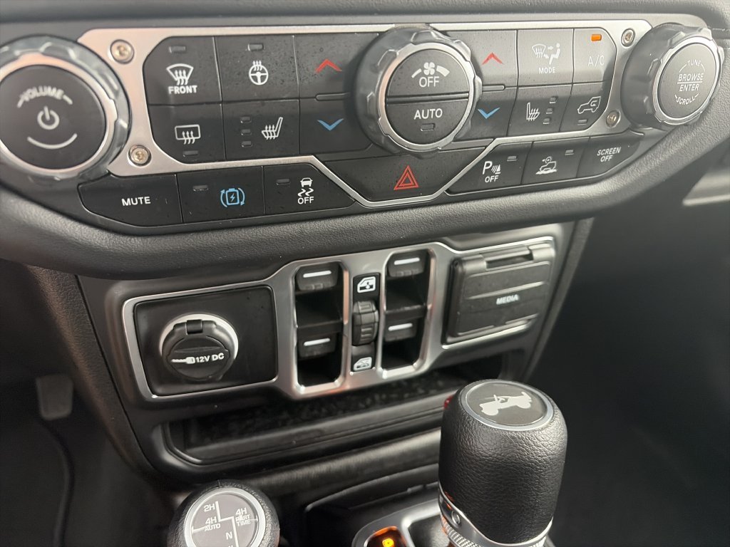 Used 2025 Black Jeep Sahara 4xe image 25