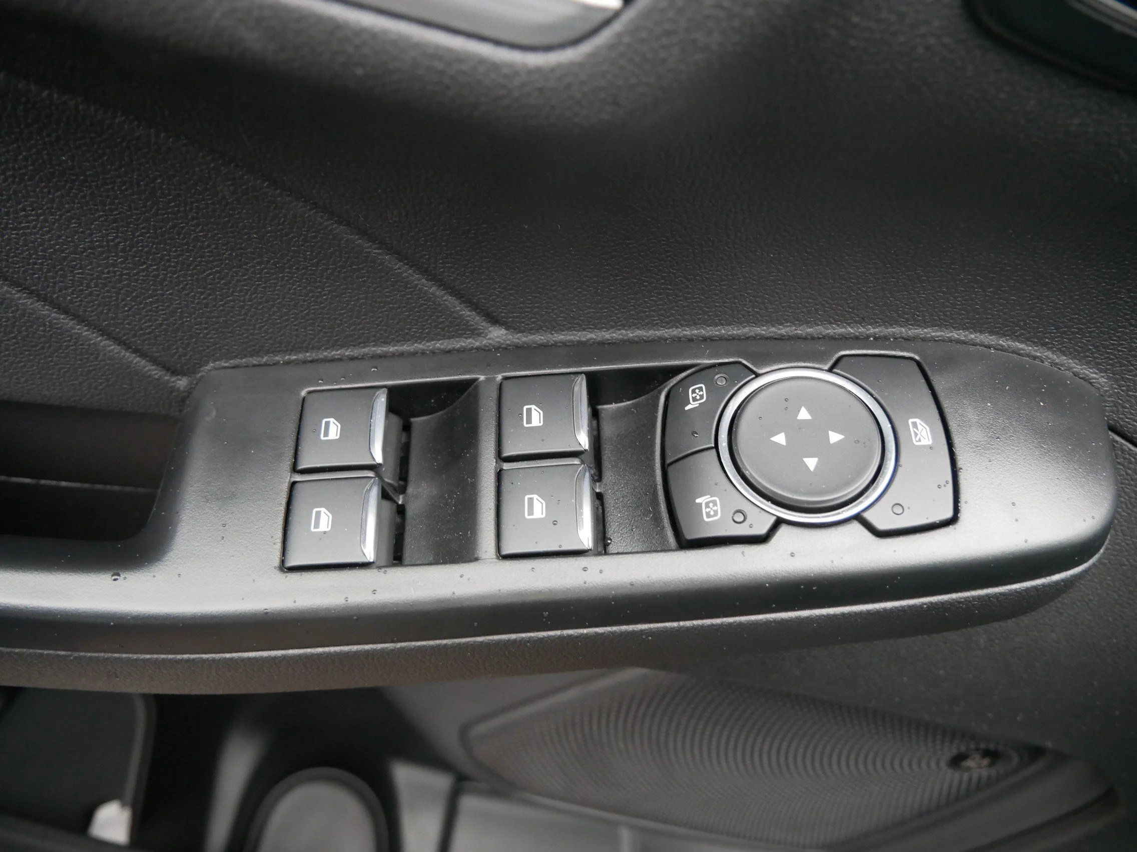 New 2025 Agate Black Metallic Ford PHEV image 20