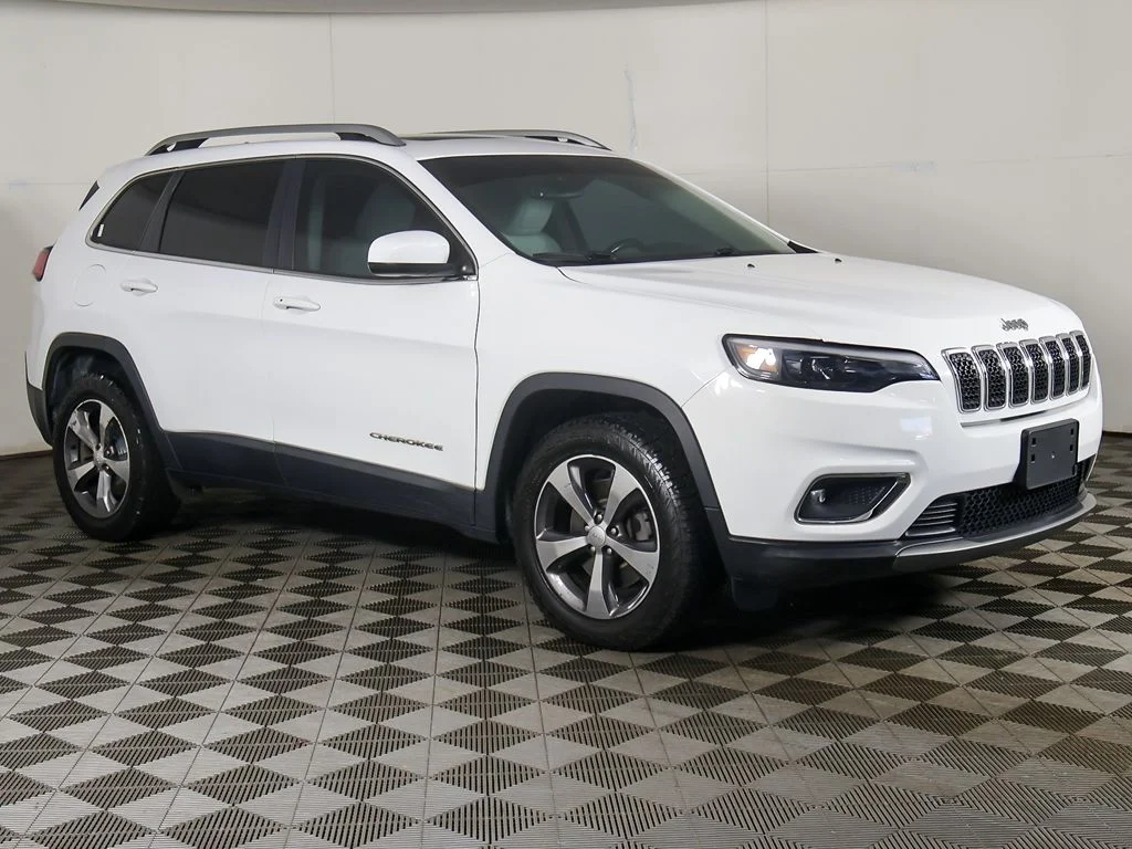 Used 2020 White Jeep Limited image 2