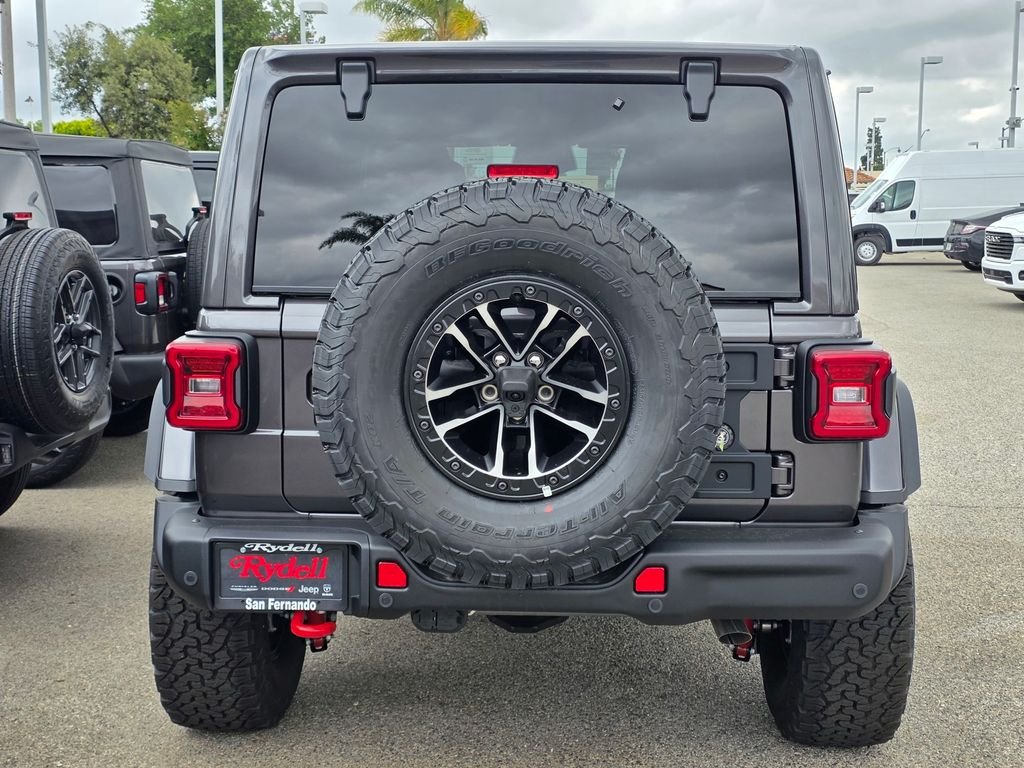 New 2026 Granite Crystal Metallic Clear-Coat Exterior Paint Jeep Rubicon X image 5