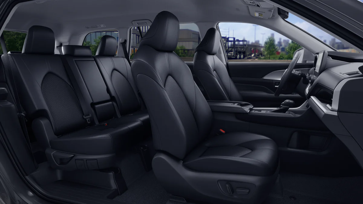 New 2026 Wind Chill Pearl Toyota XLE image 20