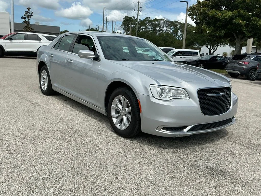 Used 2023 Silver Chrysler Touring image 16