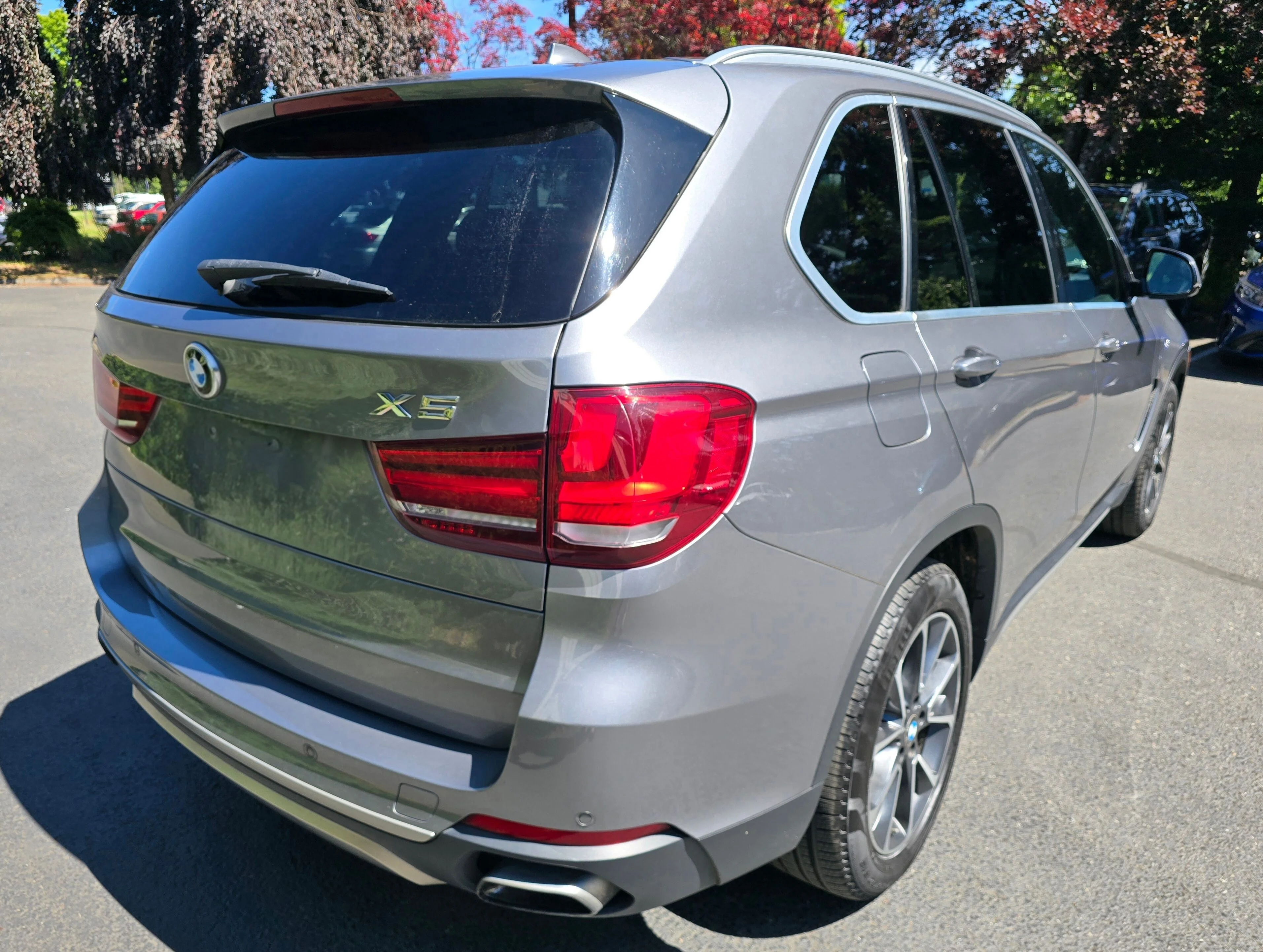 Used 2018 Space Gray Metallic BMW xDrive35i image 3