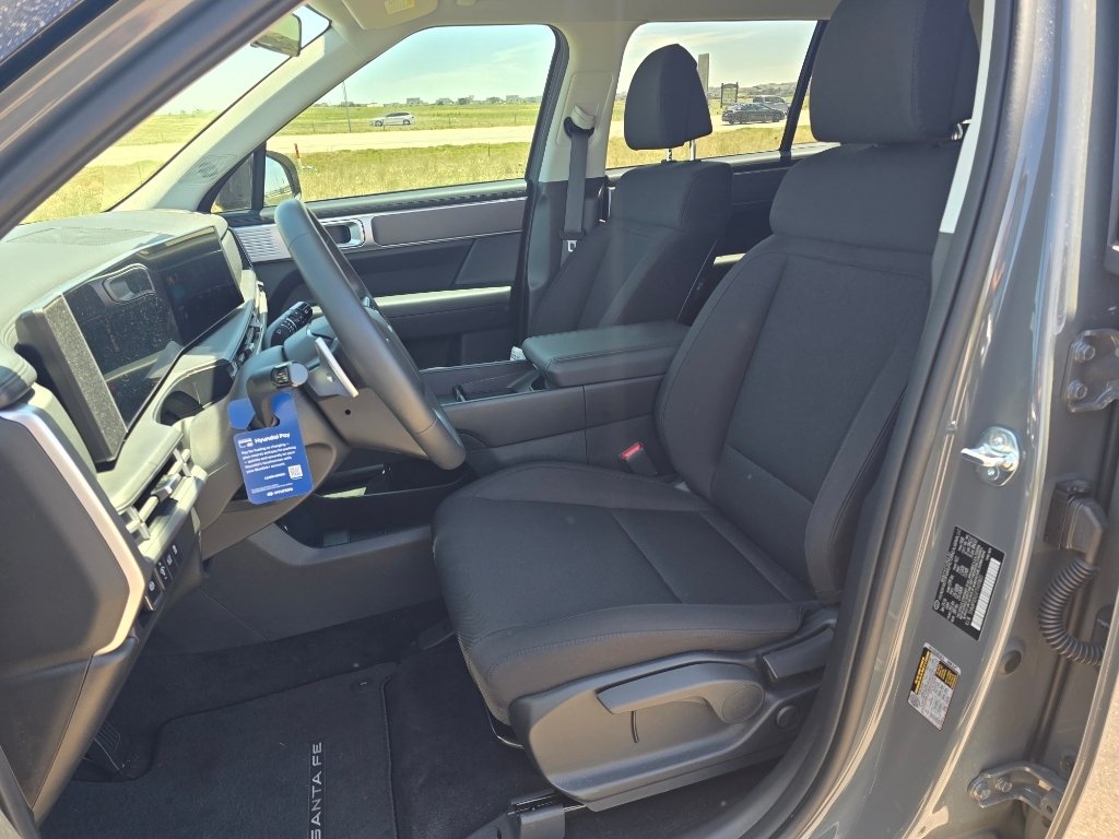 New 2026 Hampton Gray Hyundai SE image 13