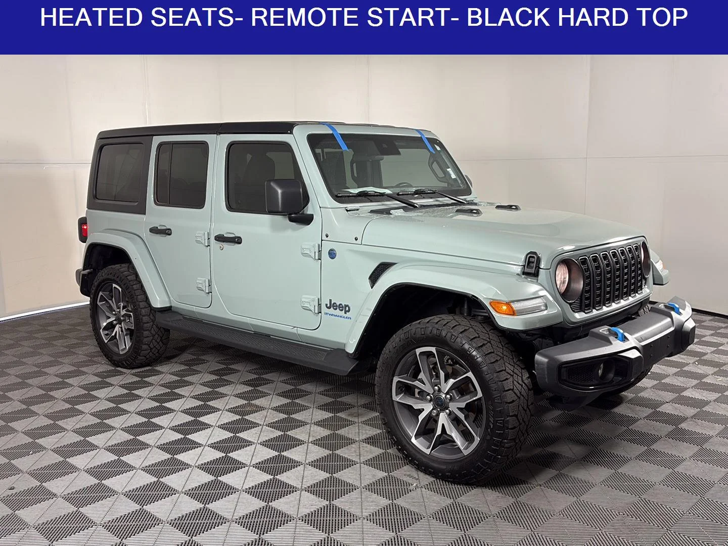 Used 2024 Earl Clearcoat Jeep Sport S image 2