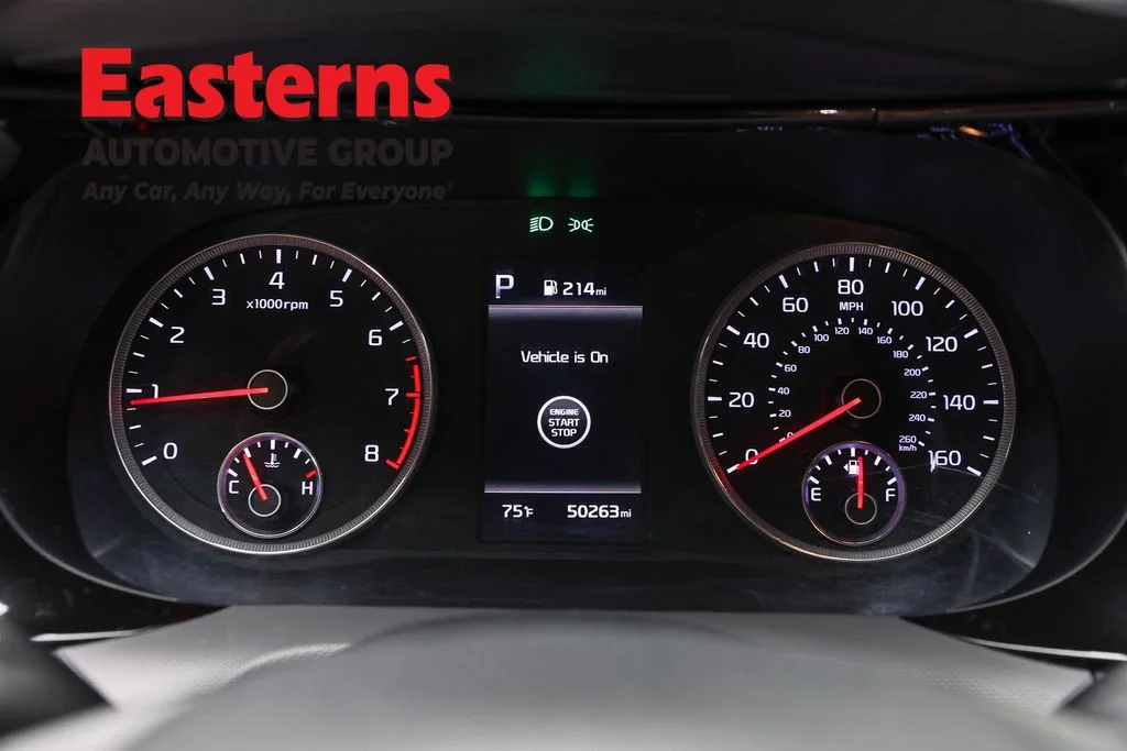 Used 2021 Silver Kia LXS image 17