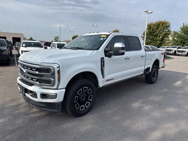 Used 2024 Star White Ford Platinum image 3