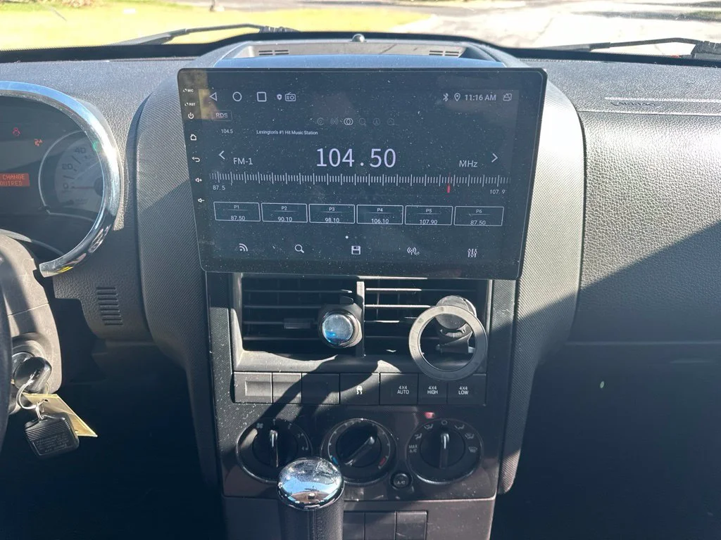 Used 2010 Silver Ford XLT image 14