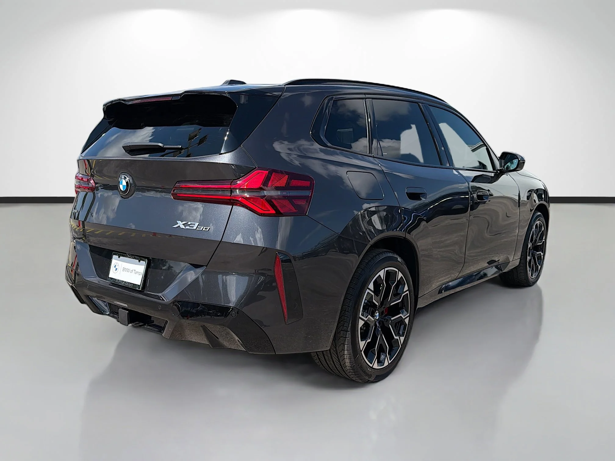 New 2026 Dark Graphite Metallic BMW 30 xDrive image 3