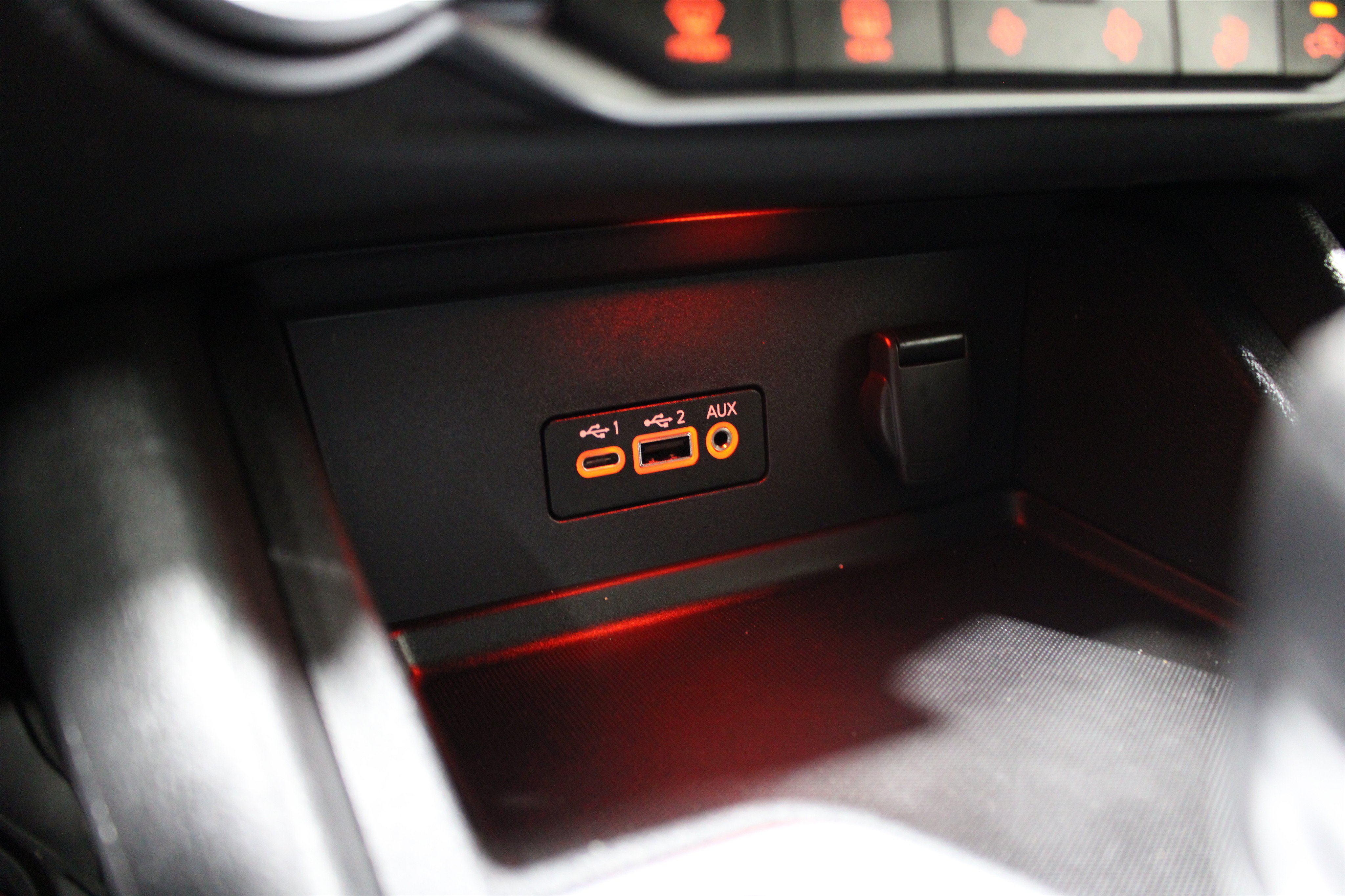 Used 2023 Rosewood Metallic Nissan SV image 17