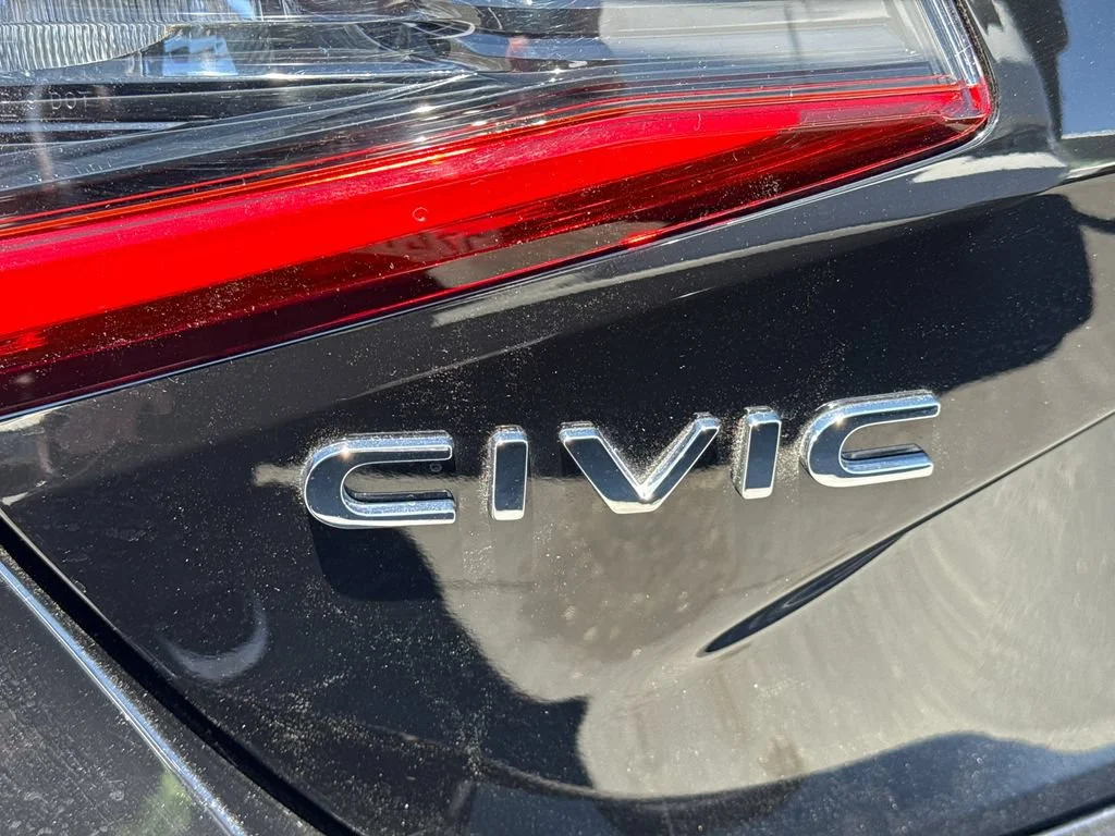 Used 2025  Honda Sport Touring image 16