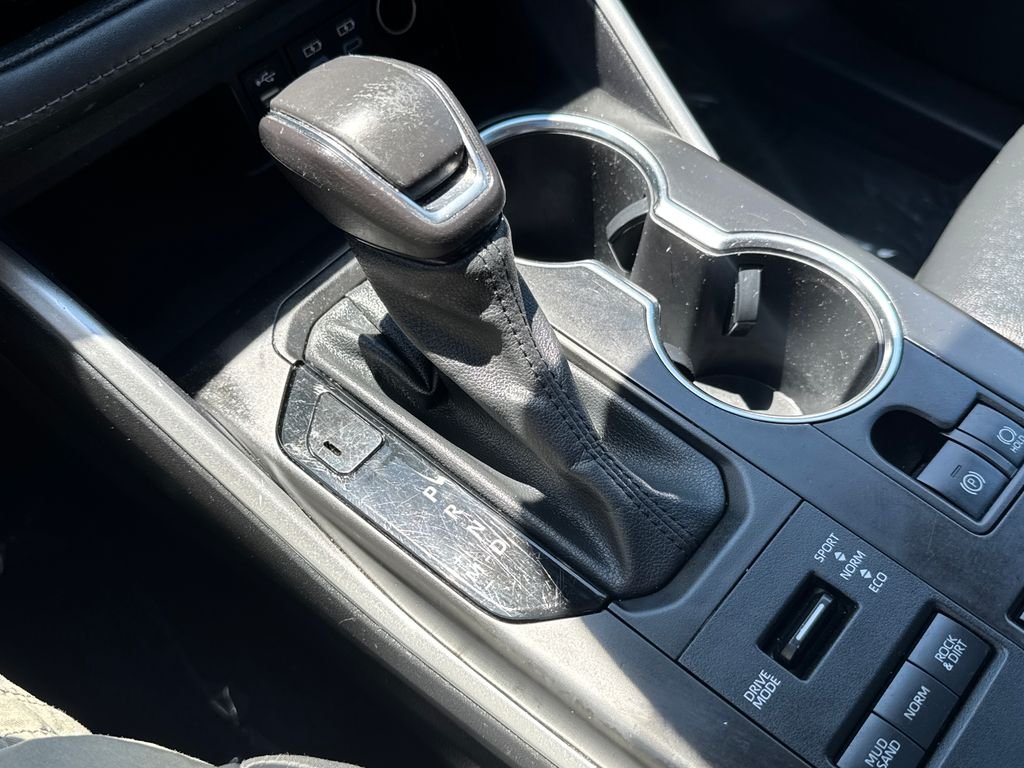 Used 2022 Gray Toyota XLE image 29