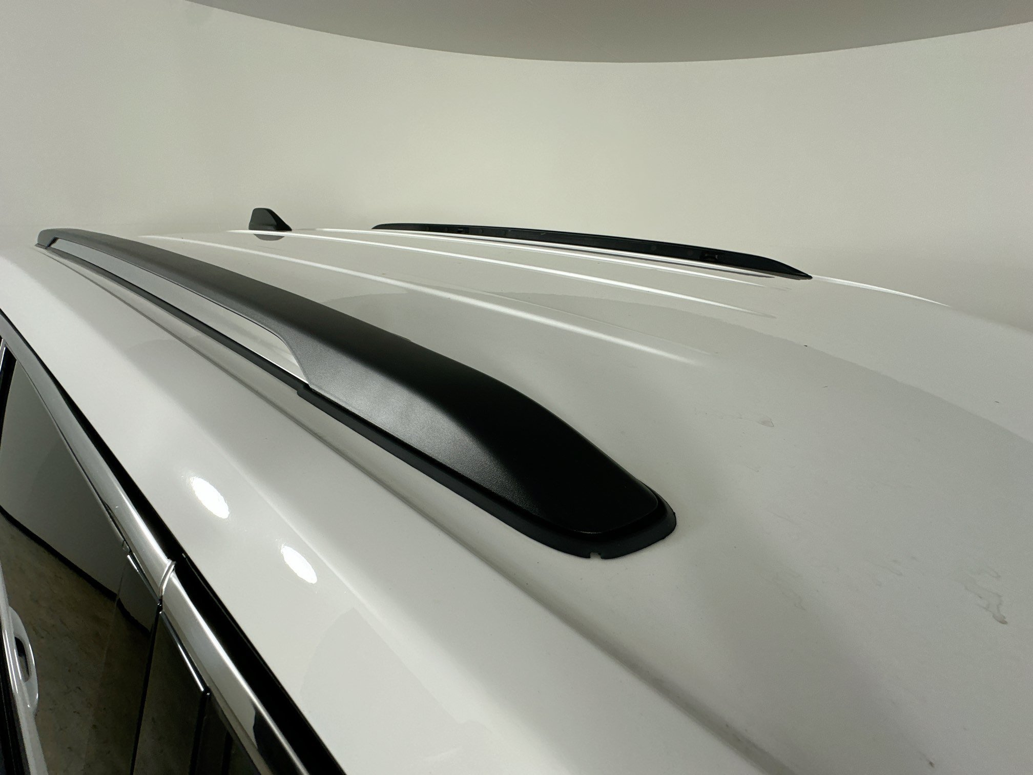 Used 2023 Bright White Clearcoat Jeep Limited image 11