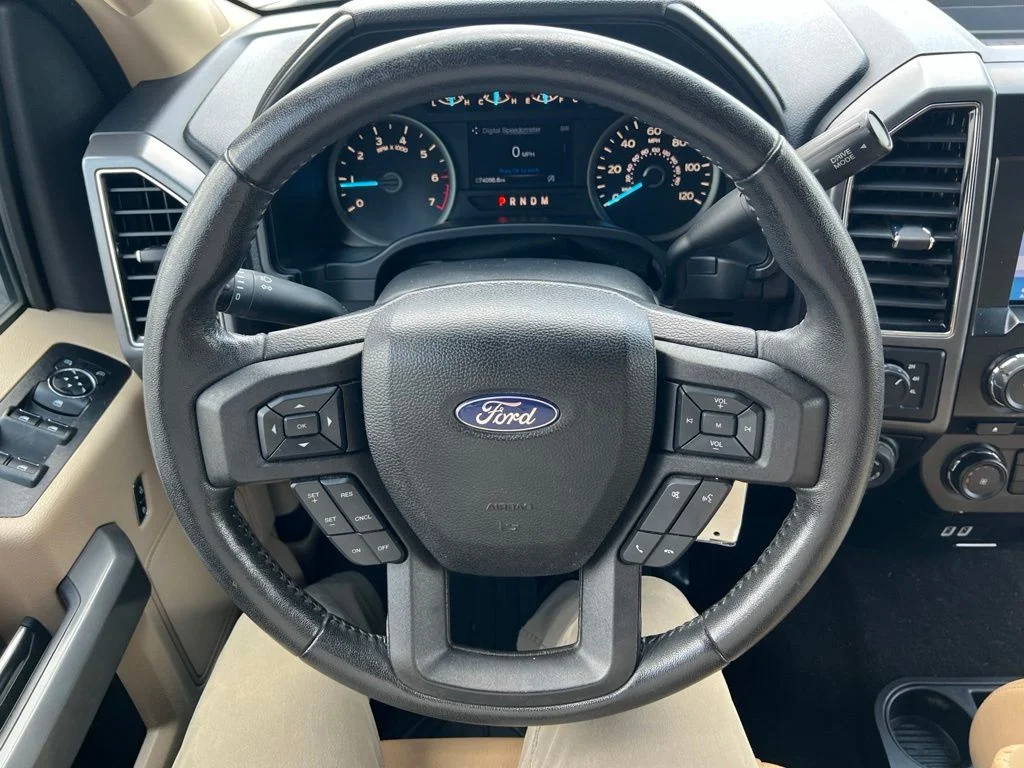Used 2018 Gold Ford XLT image 13