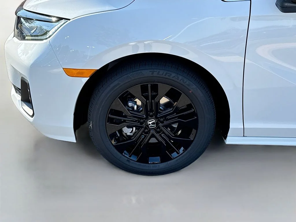 New 2026 Platinum White Pearl Honda Sport-L image 37