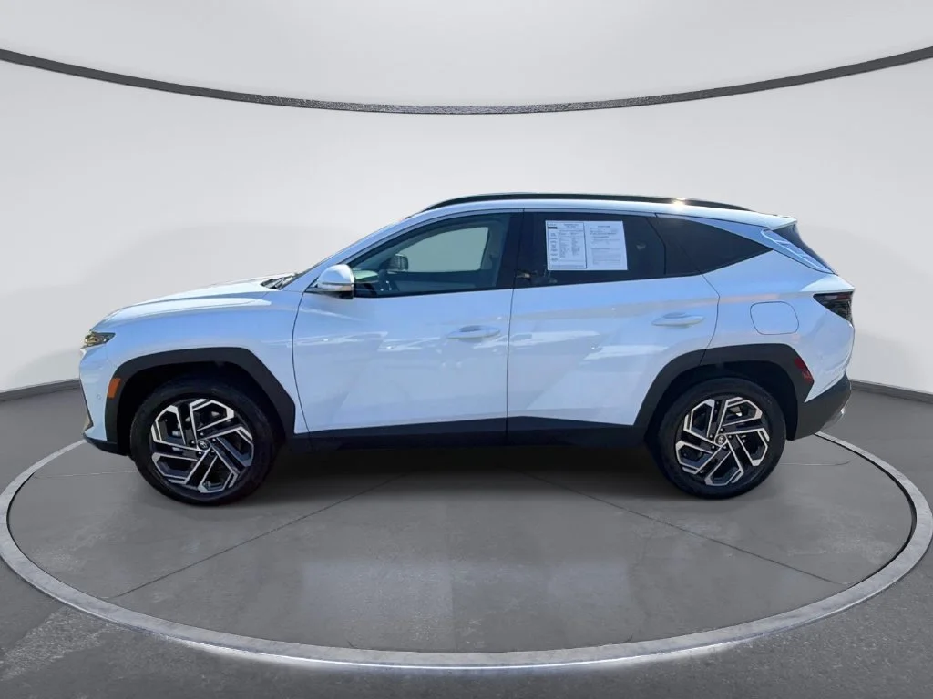 Used 2026 White Hyundai Limited image 4