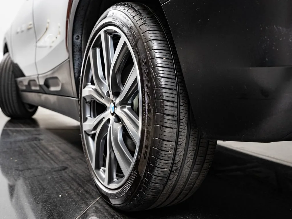 Used 2018 Mineral Gray Metallic BMW xDrive28i image 50
