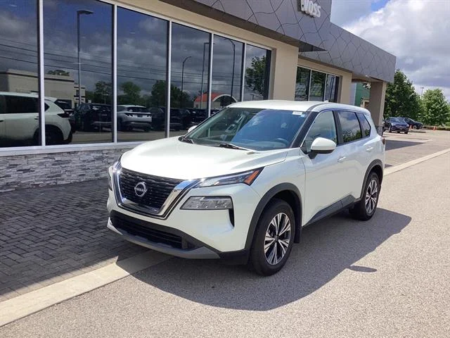 Used 2023 Pearl White TriCoat Nissan SV image 8