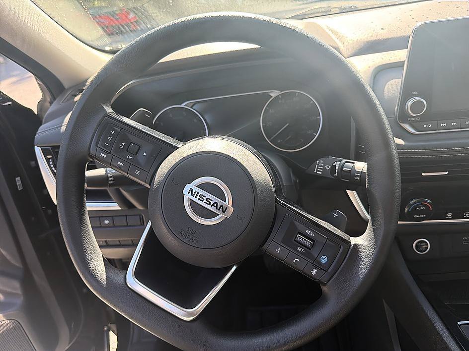 Used 2021 Super Black Nissan SV image 14