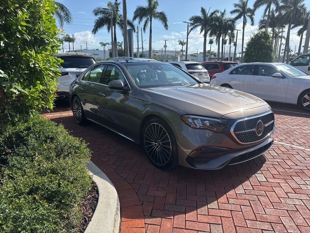 2025 Mercedes-Benz E-Class E450 4MATIC's photo