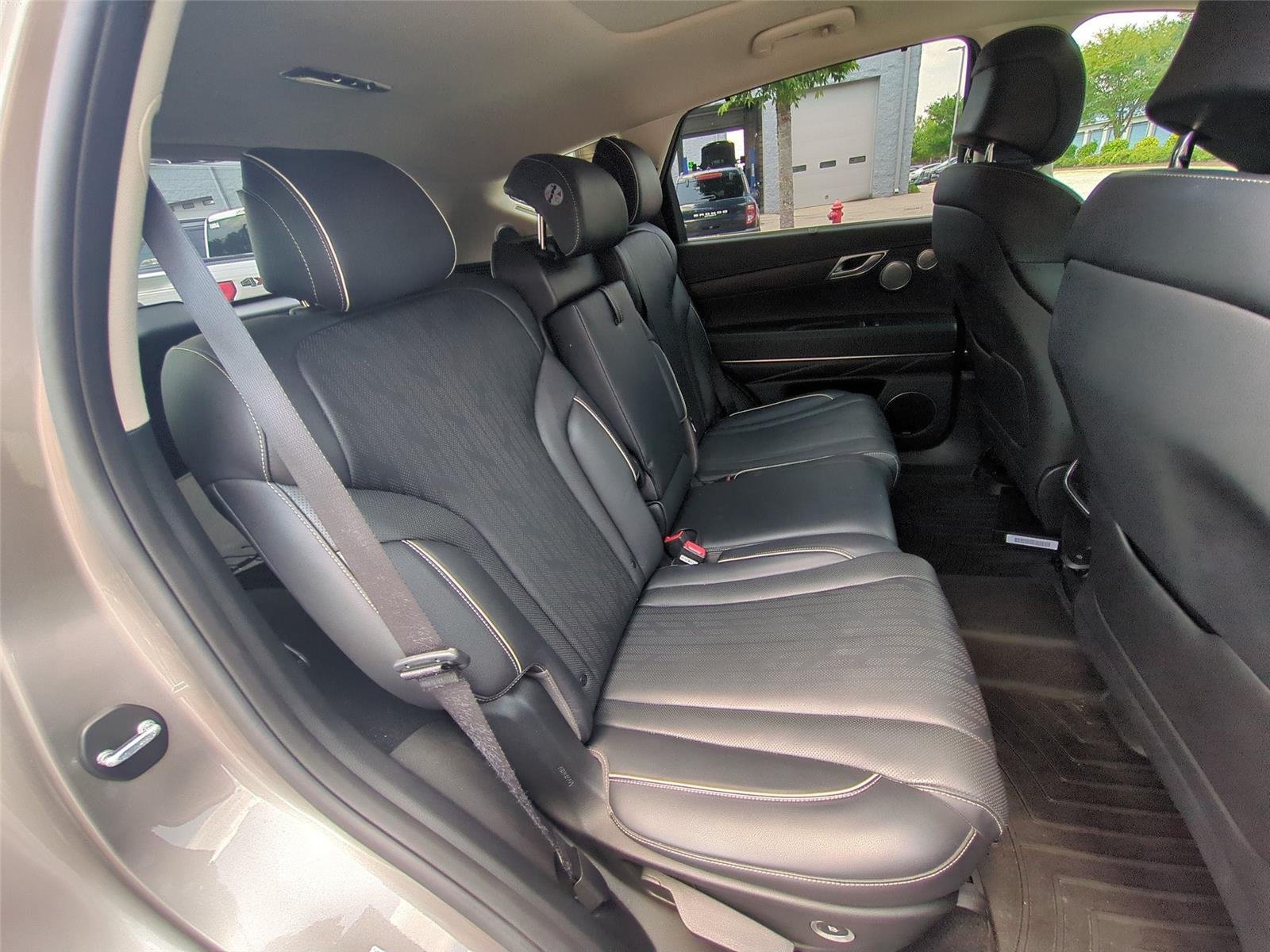 Used 2021 Gold Coast Silver Genesis  image 37