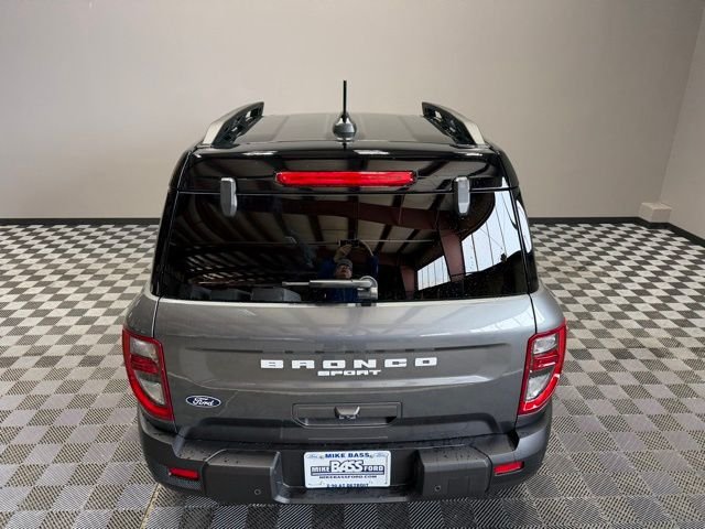 New 2026 Carbonized Gray Metallic Ford Outer Banks® image 11