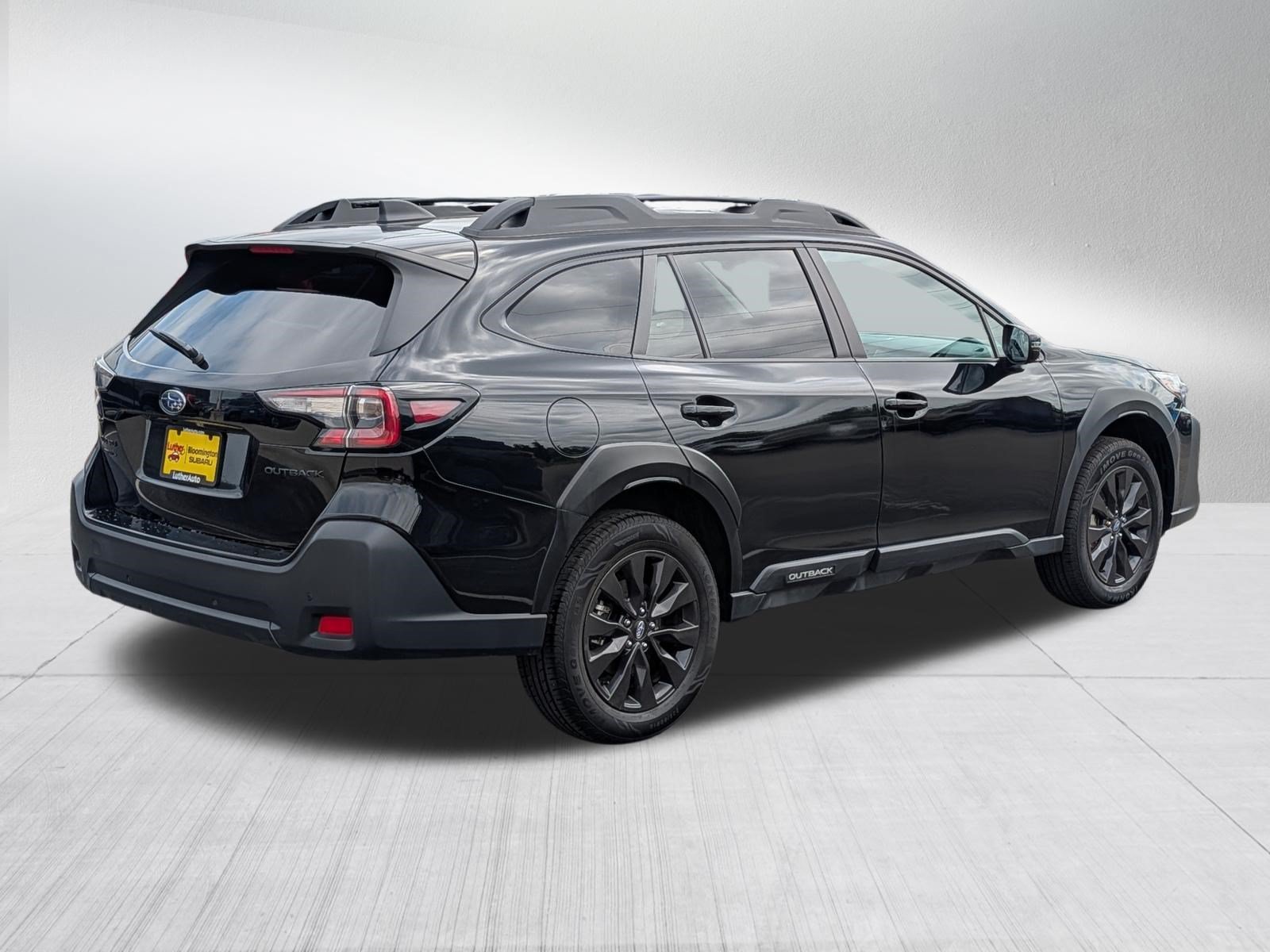 Used 2025 Crystal Black Silica Subaru Onyx Edition image 7
