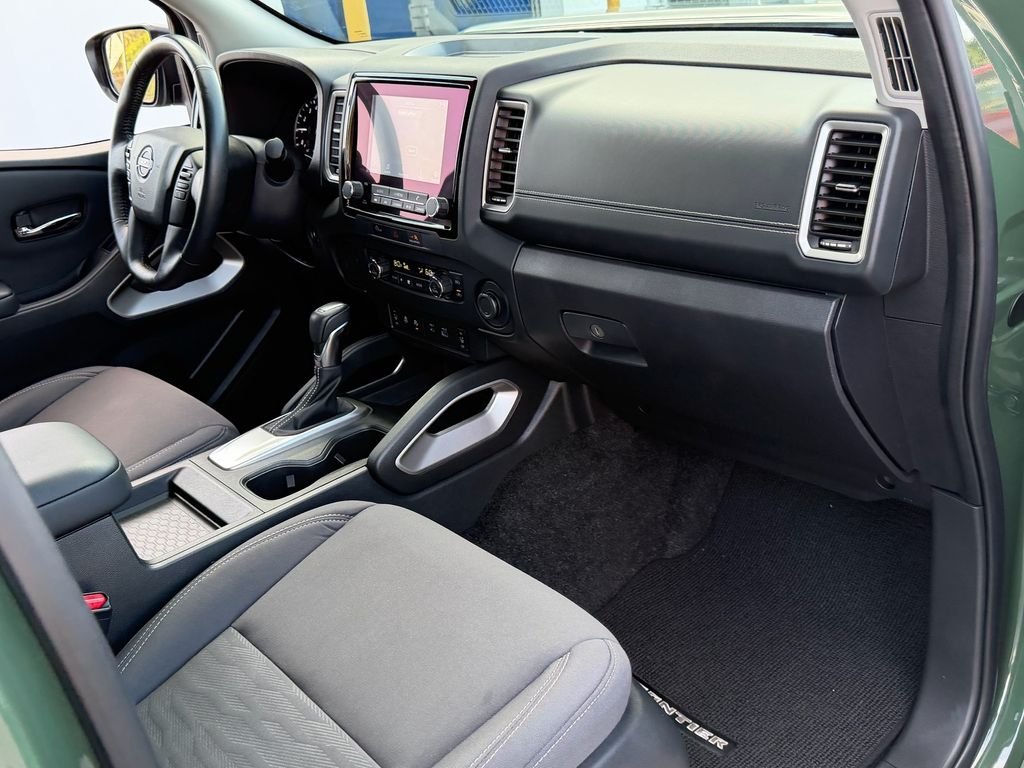 Used 2024 Green Nissan SV image 17