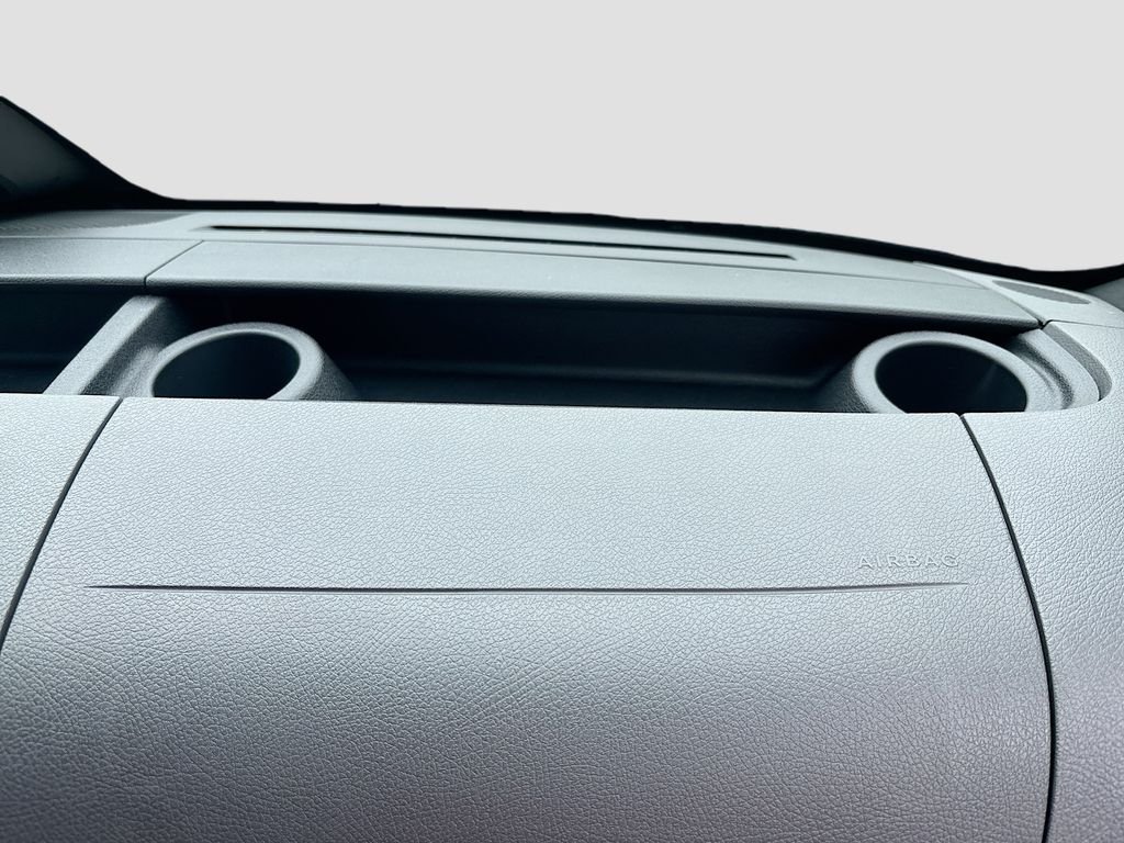 New 2025  Mercedes-Benz 15 Passenger Sliding Door image 32