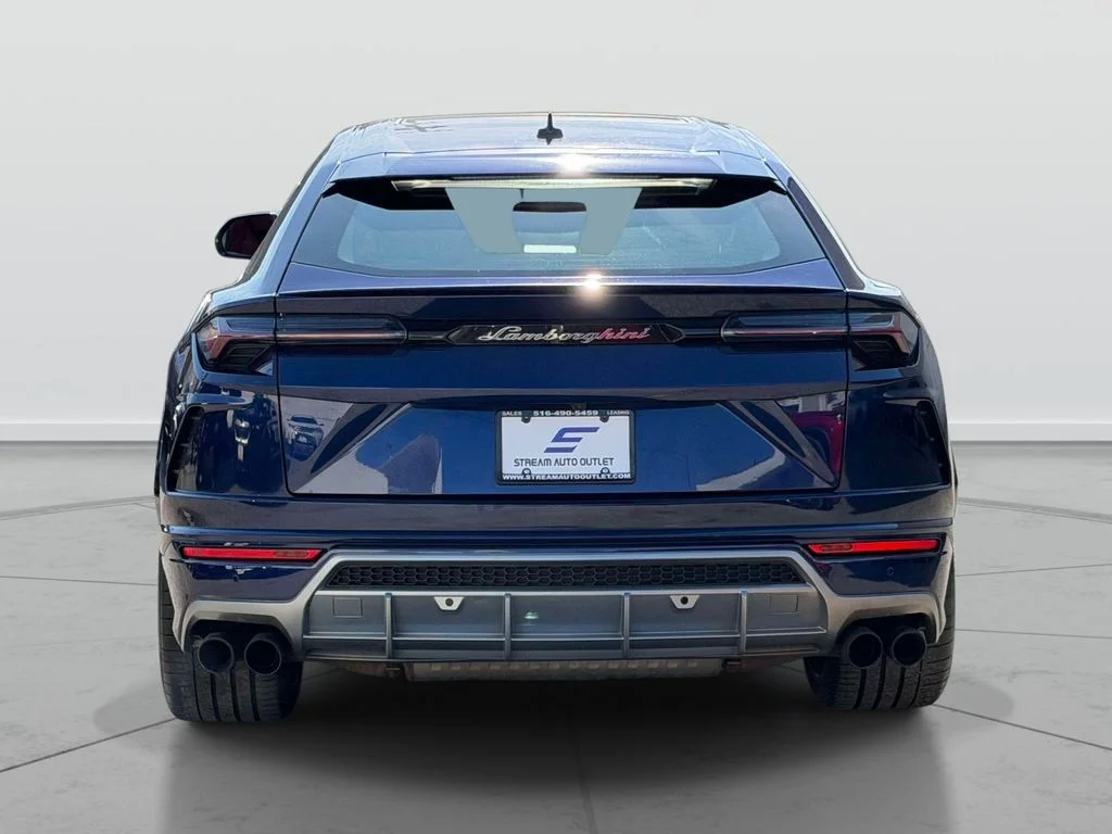 Used 2022 Blue Lamborghini Base image 7